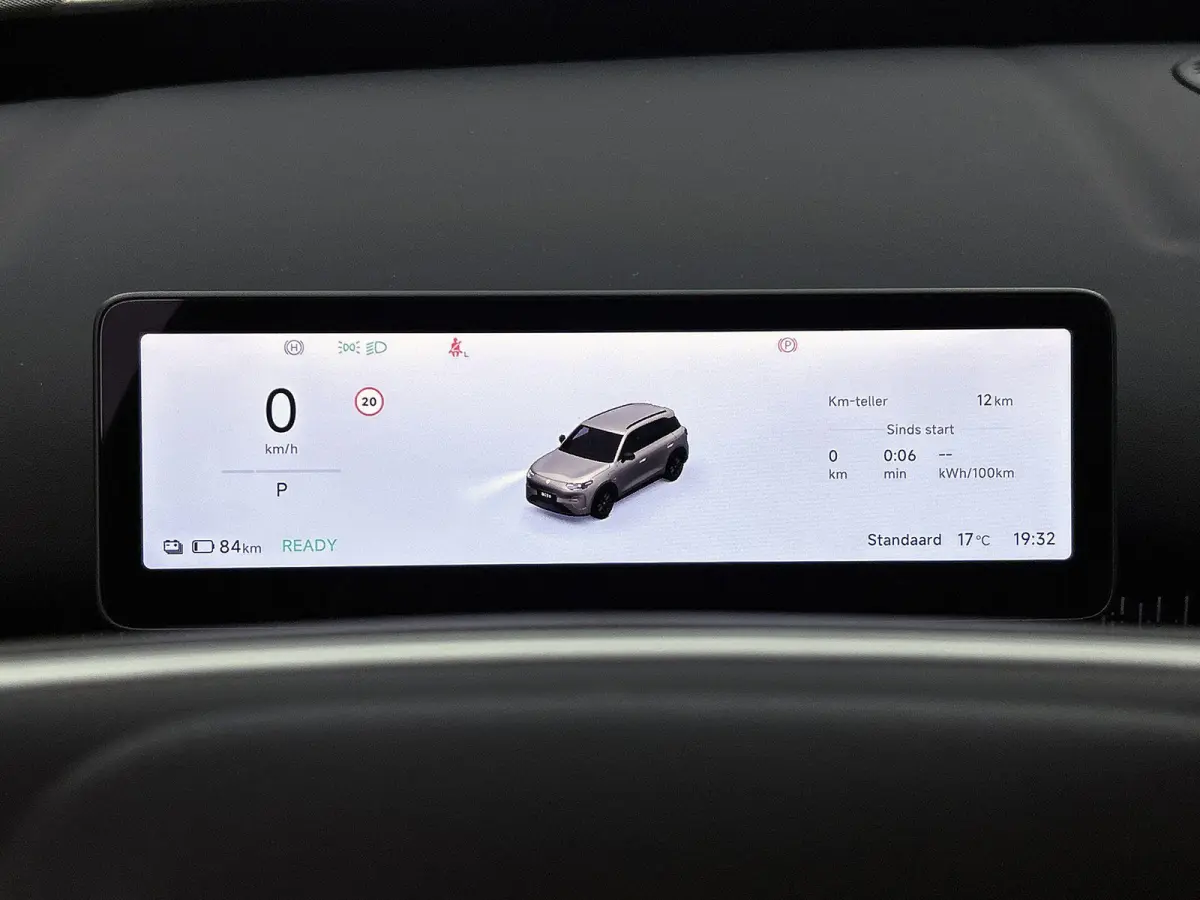 ProMax Design 53 kWh | Online Navigatie | Lederen Stoelen | Stoel Verwarming | Panoramisch Dak | Dodehoek Bewaking | Camera Voor + Achter |