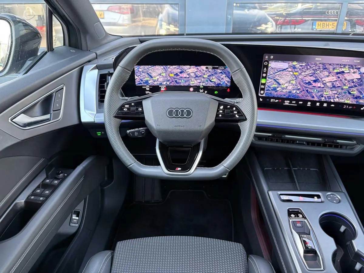 286pk S edition performance 82 kWh | Panoramadak | Trekhaak | Zwart Optiek