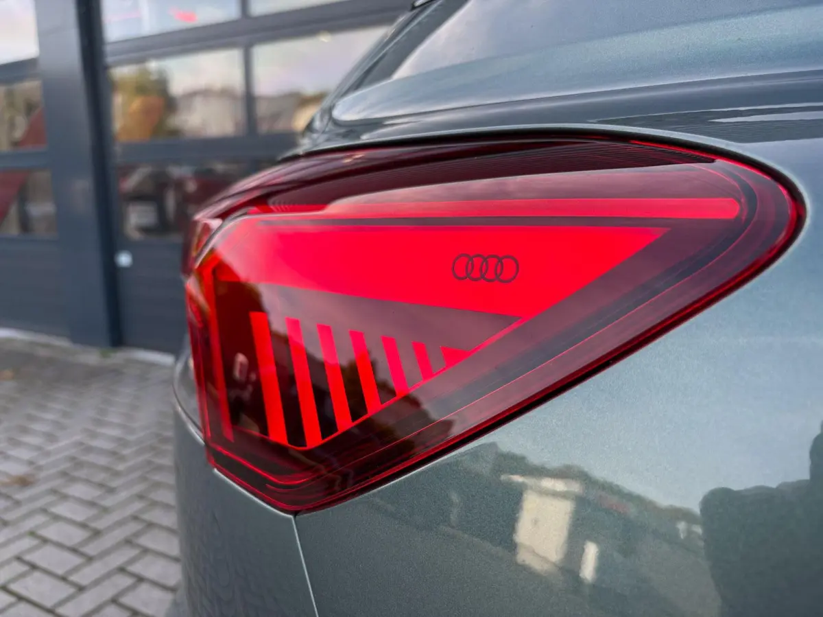 286pk S edition performance 82 kWh | Panoramadak | Trekhaak | Zwart Optiek