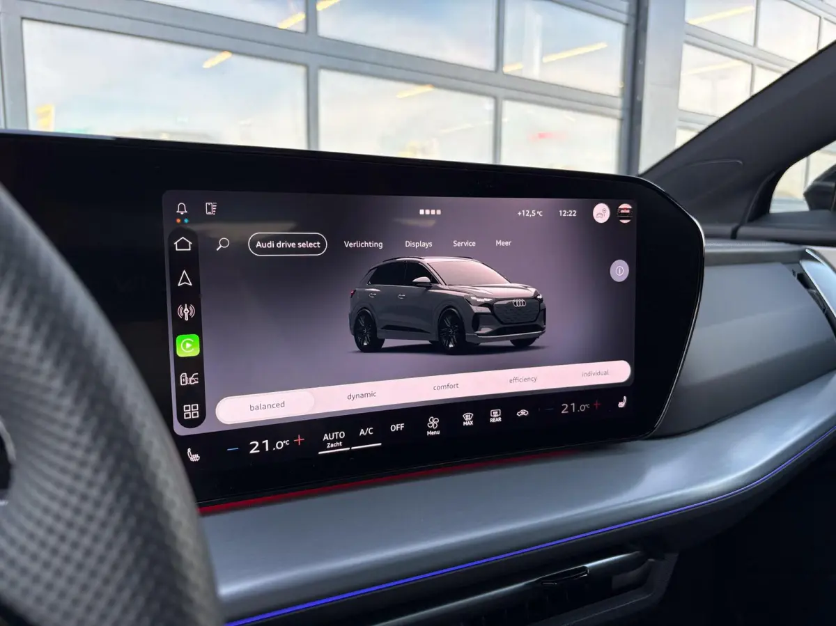 286pk S edition performance 82 kWh | Panoramadak | Trekhaak | Zwart Optiek