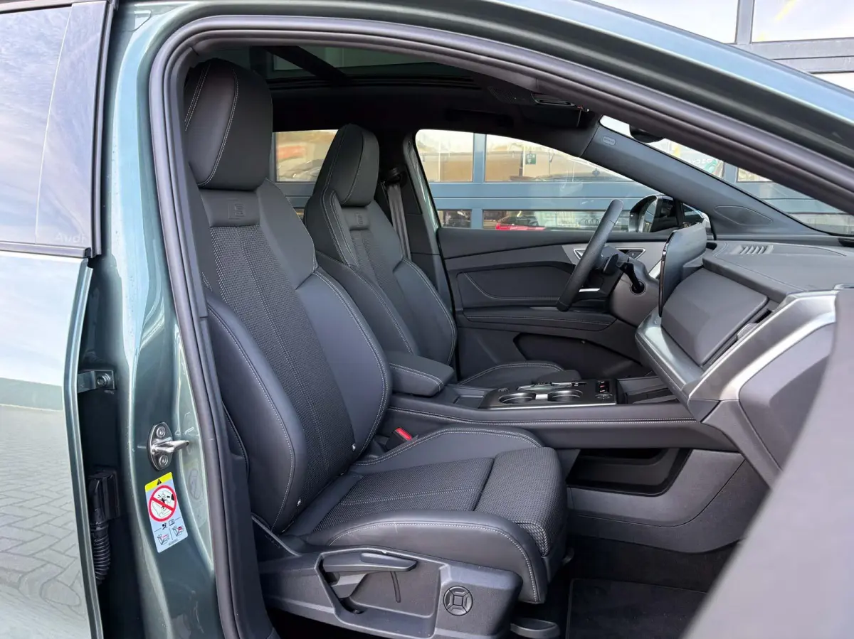 286pk S edition performance 82 kWh | Panoramadak | Trekhaak | Zwart Optiek