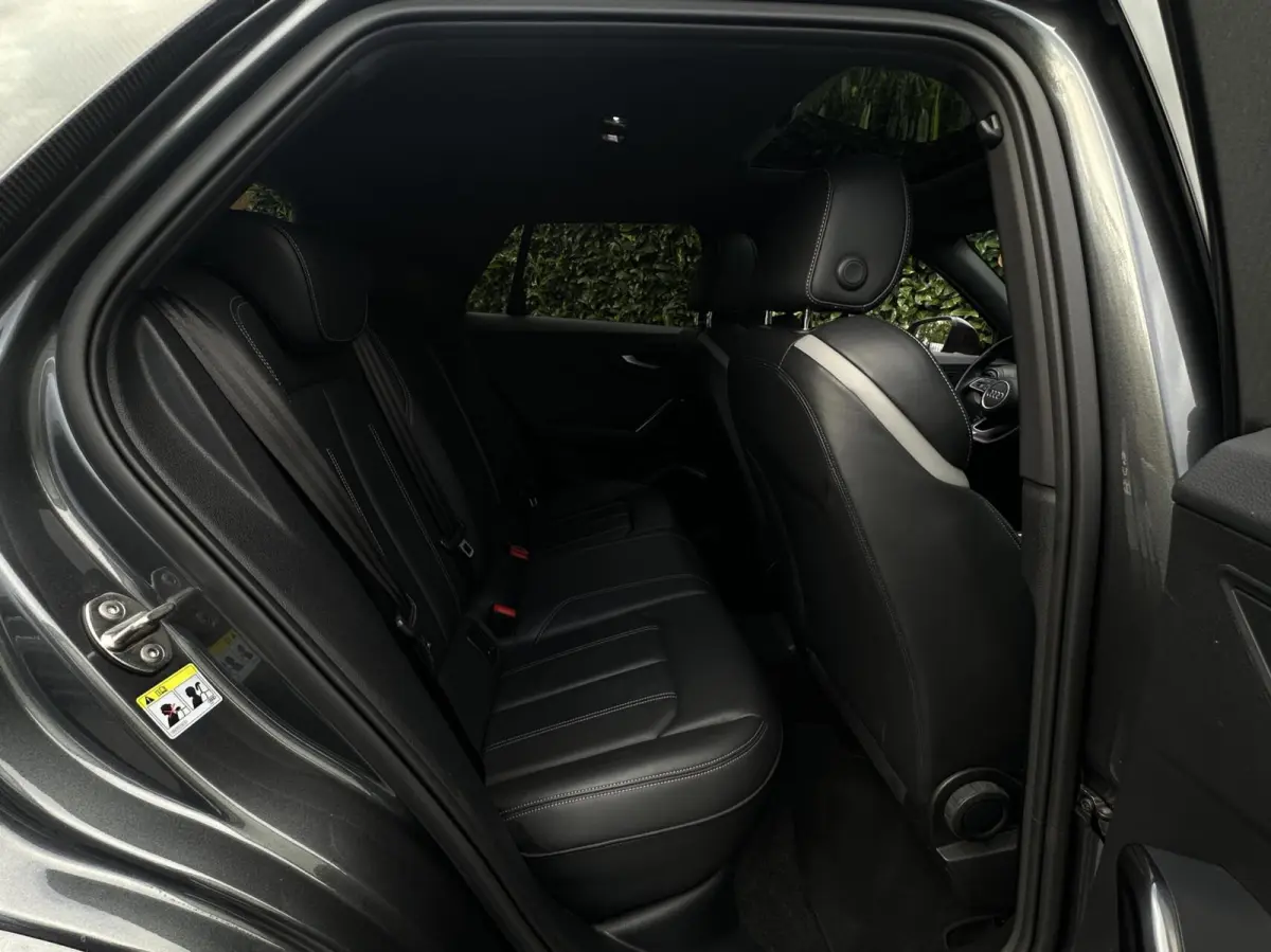 1.4 TFSI CoD Launch Edition, PANORAMADAK, LEDER, VIRTUAL COCKPIT, B&O AUDIO, CARBON, TREKHAAK AFNEEMBAAR, STOELVERWARMING