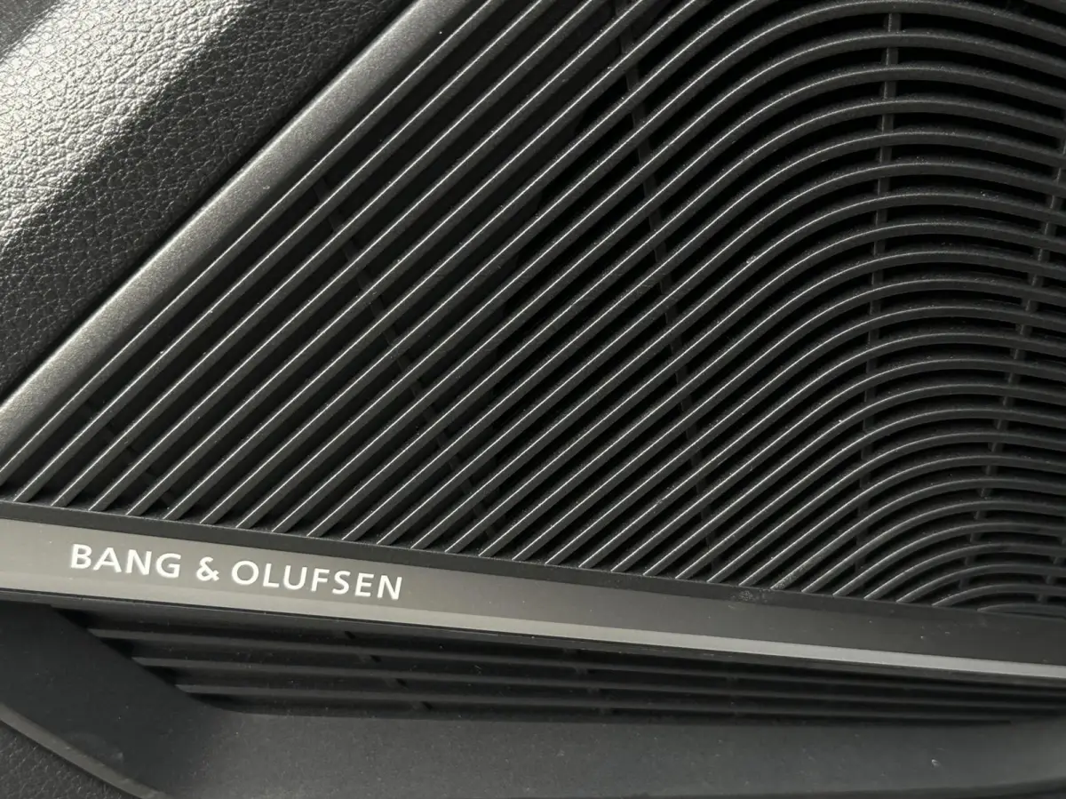 1.4 TFSI CoD Launch Edition, PANORAMADAK, LEDER, VIRTUAL COCKPIT, B&O AUDIO, CARBON, TREKHAAK AFNEEMBAAR, STOELVERWARMING