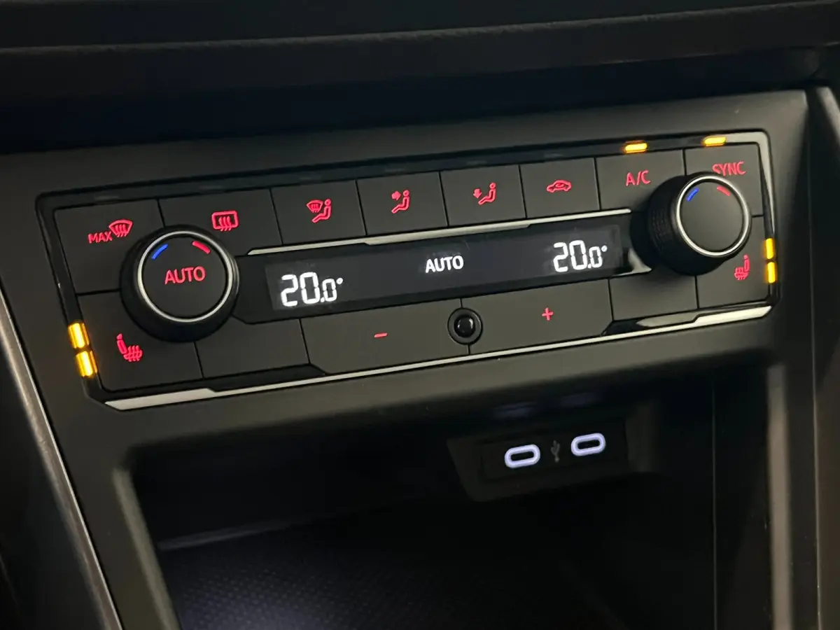 1.0 TSI Highline / R-Line / BTW / Stoelverwarming