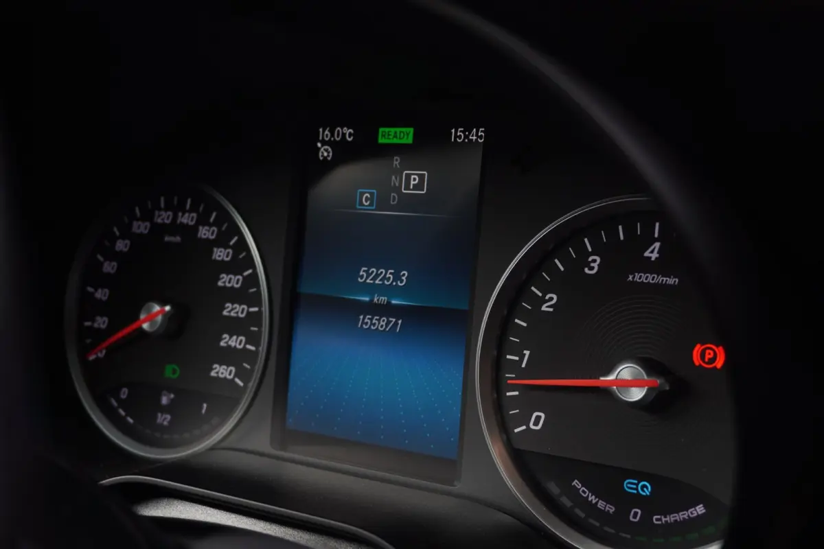 200 Business Solution Limited Automaat | Airco | Navigatie | Vol opties | Camera | Inruil mogelijk