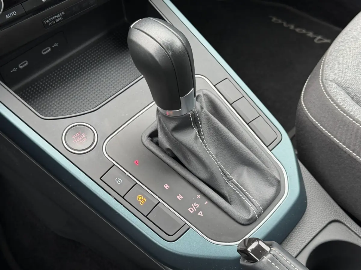 1.0 TSI Xperience Business Connect Automaat, CarPlay, Clima, Sfeerverlichting