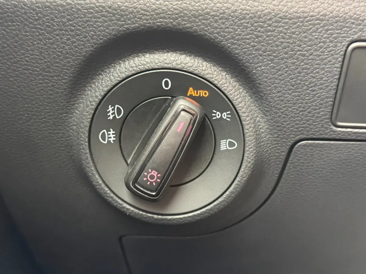 1.0 TSI Xperience Business Connect Automaat, CarPlay, Clima, Sfeerverlichting