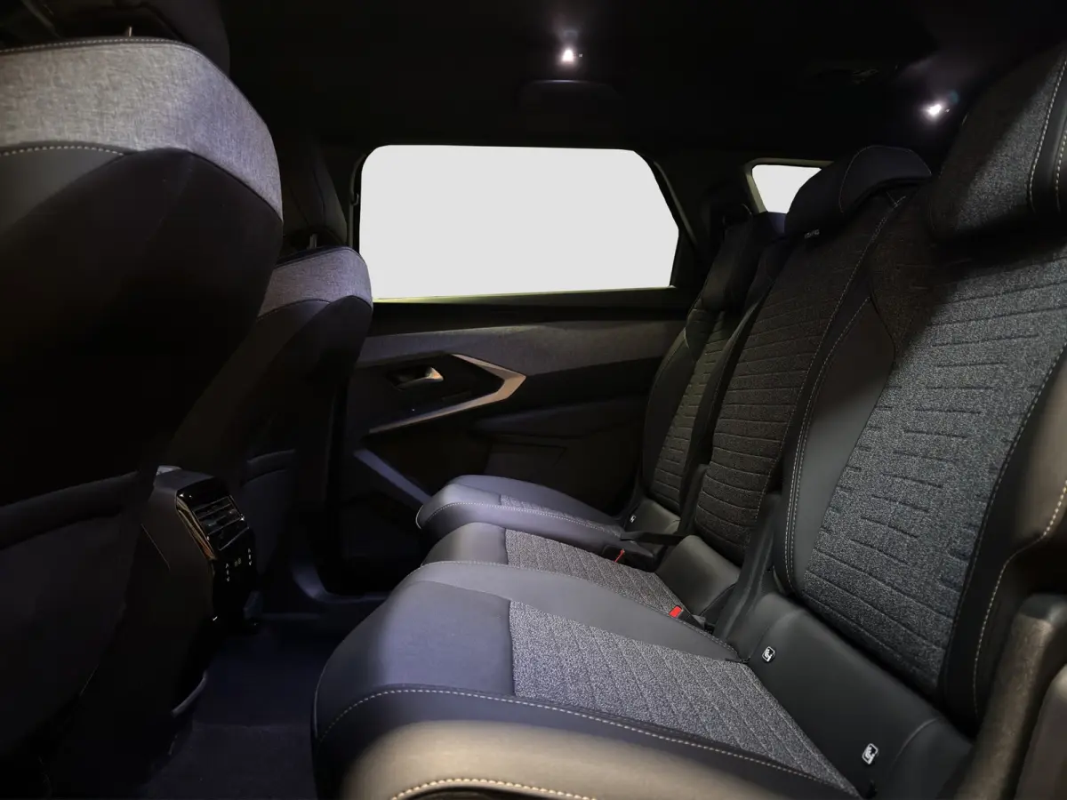 1.2 Hybrid 145 Allure 7p|360|Keyless|ACC|Carplay|Front Assist