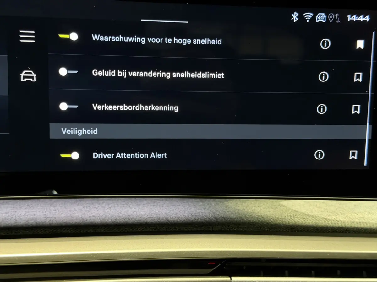 1.2 Hybrid 145 Allure 7p|360|Keyless|ACC|Carplay|Front Assist