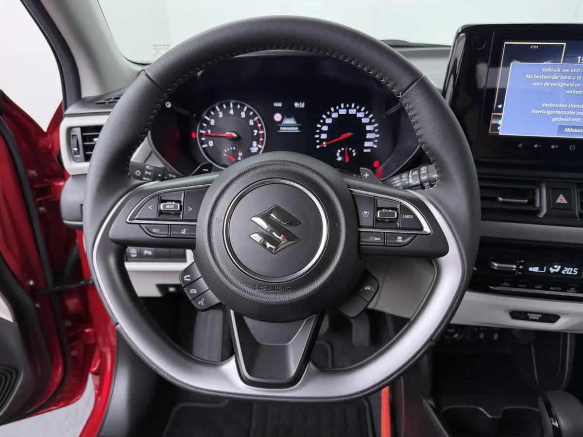 1.2 Style Smart Hybrid Automaat