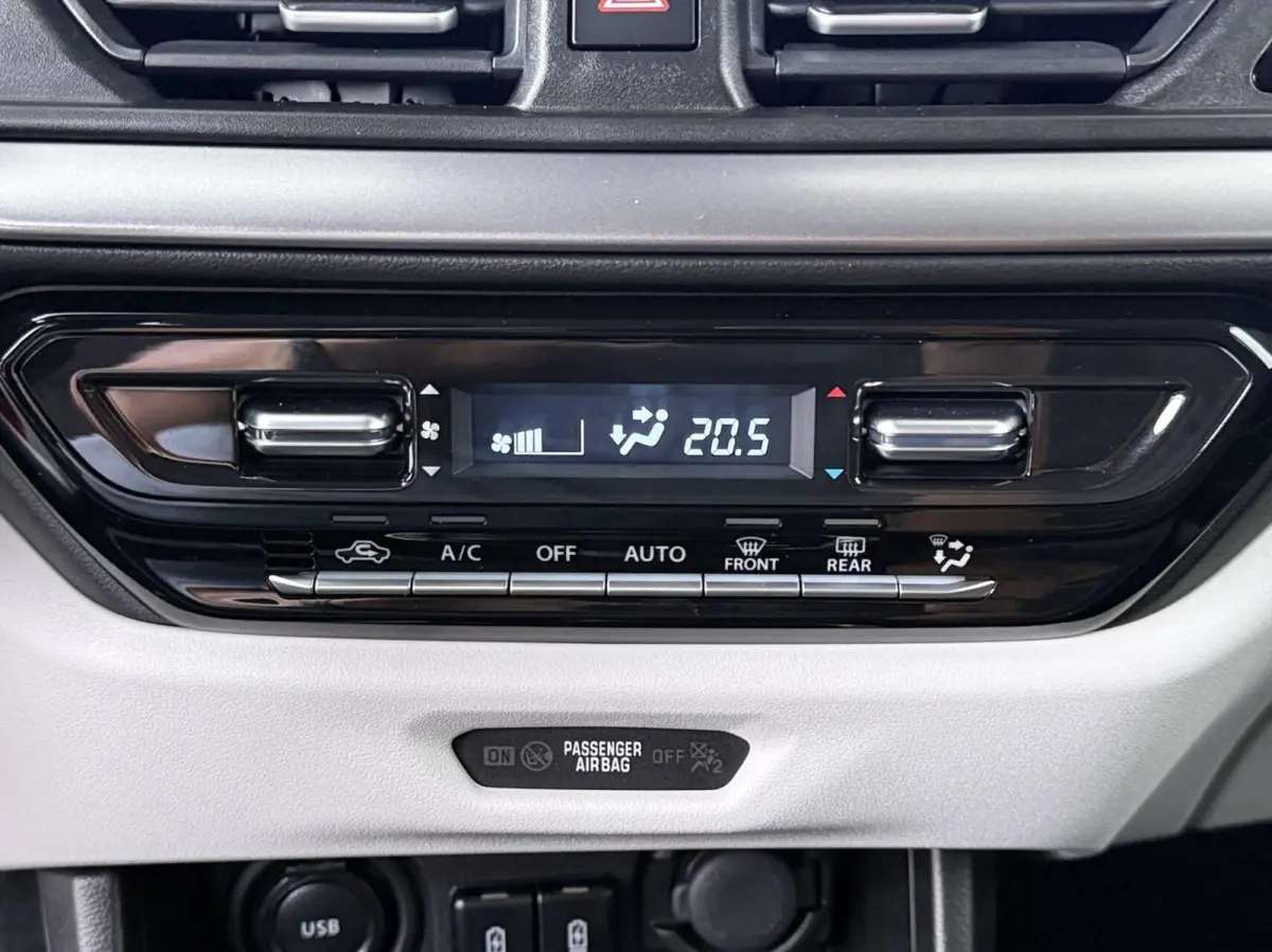 1.2 Style Smart Hybrid Automaat