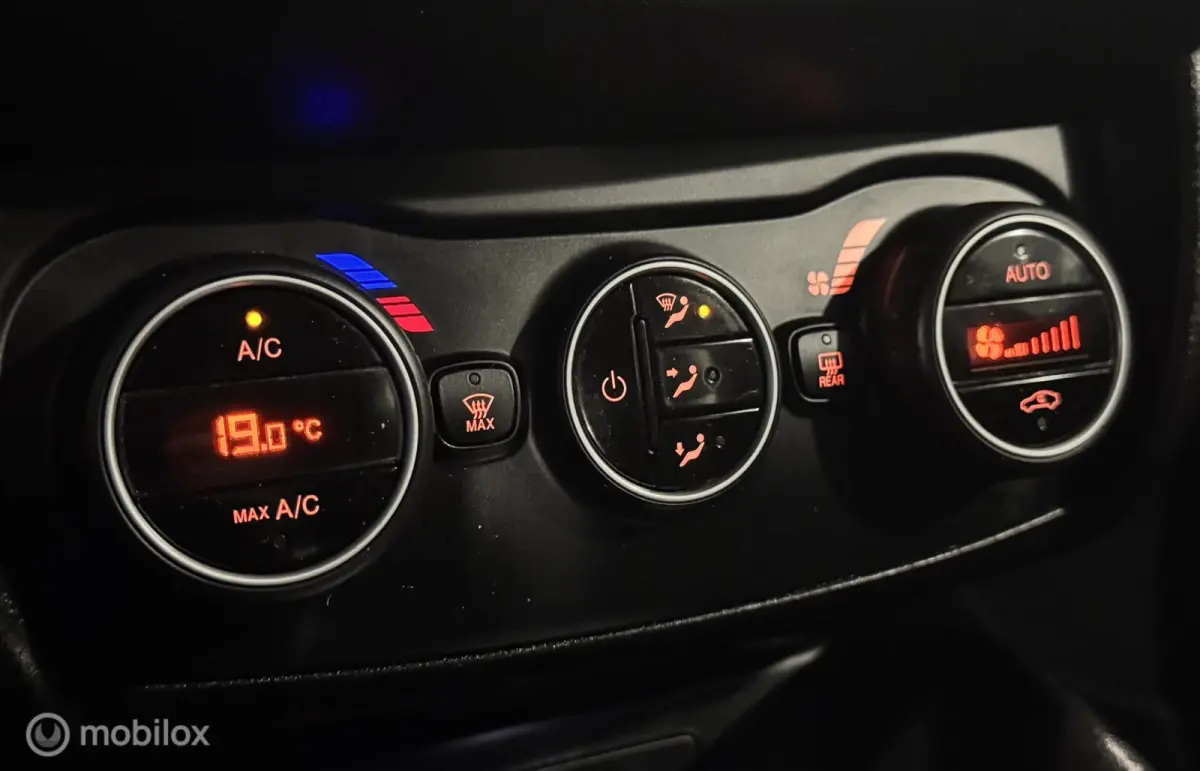 1.4 T-Jet 16v Business [ NAP trekhaak navi clima ]