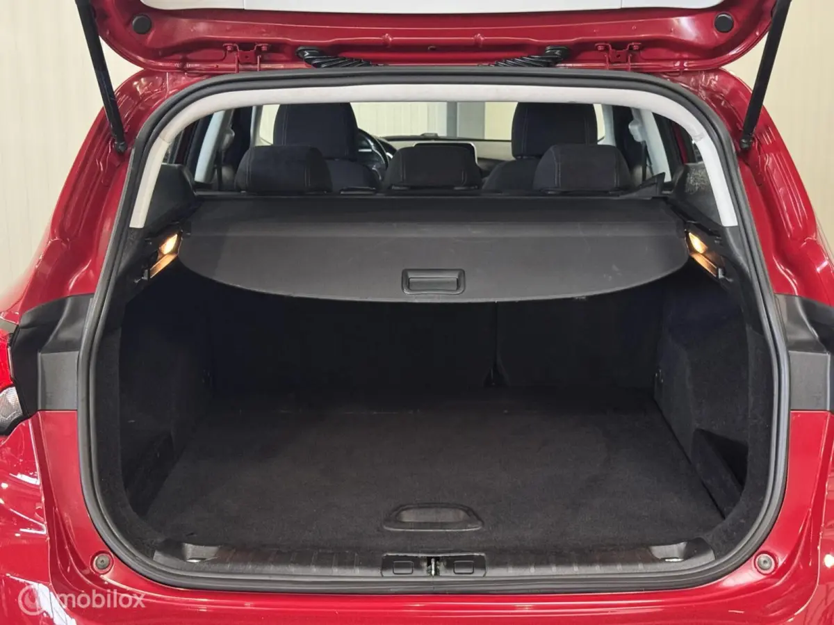 1.4 T-Jet 16v Business [ NAP trekhaak navi clima ]