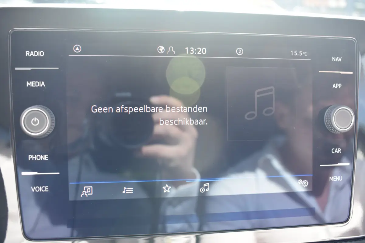 Life Edition | 'App-Connect' draadloze smartphone integratie | Achterlichten LED | Afstandscontrolesysteem (Front Assist)