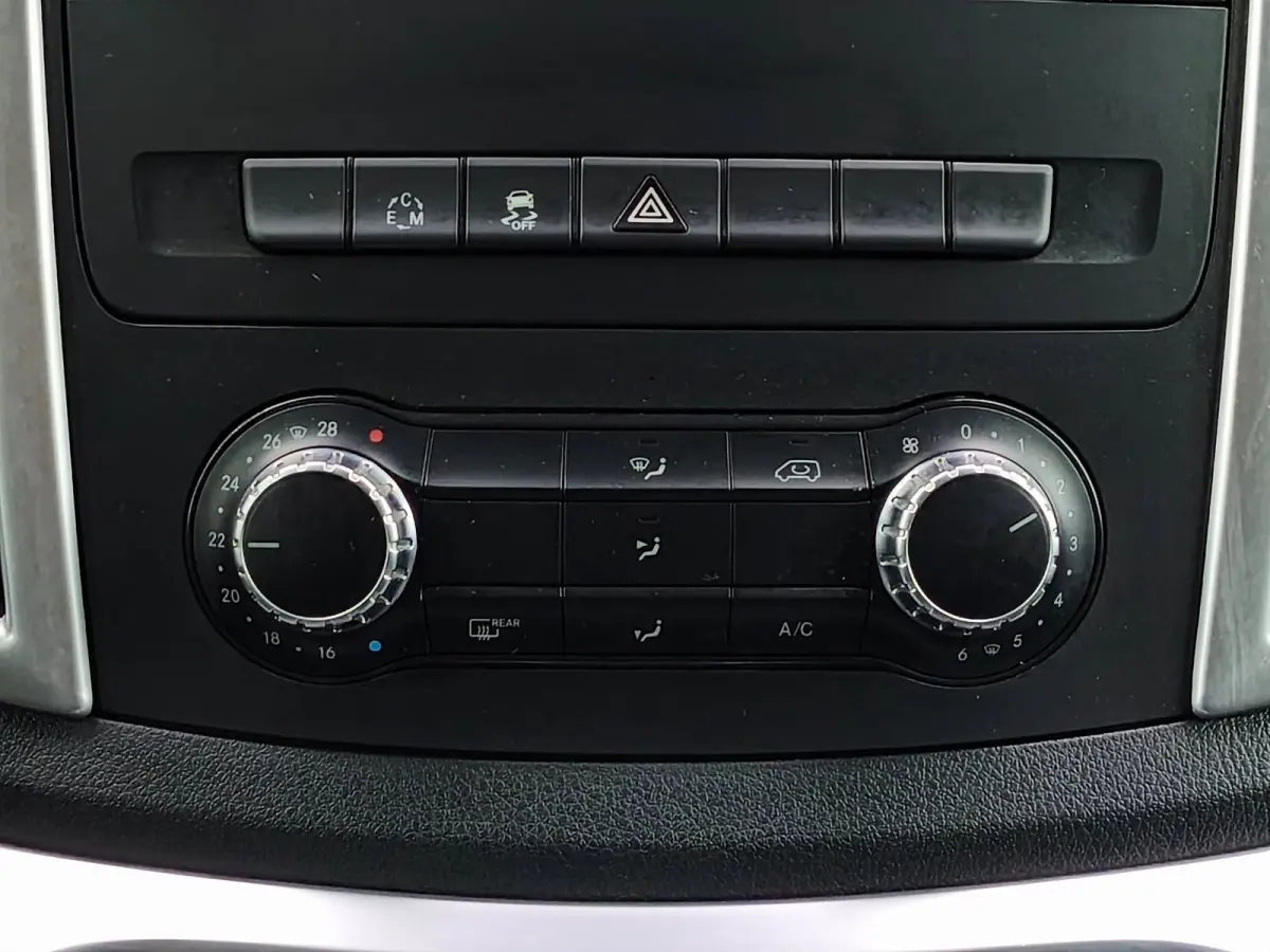 114CDI XXL AUTOMAAT LED L3 LEER CRUISE AIRCO TREKHAAK CAMERA