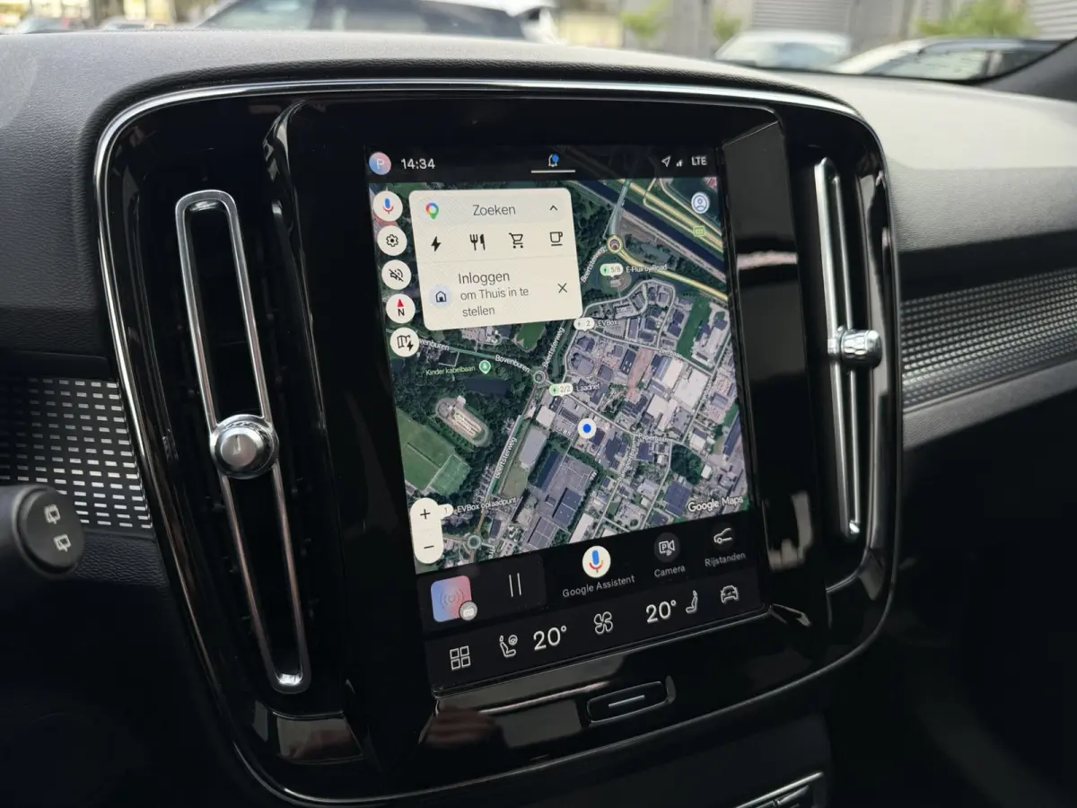 P8 AWD R-Design Panoramadak Trekhaak 20 inch Carplay Harman-Kardon Keyless Entry