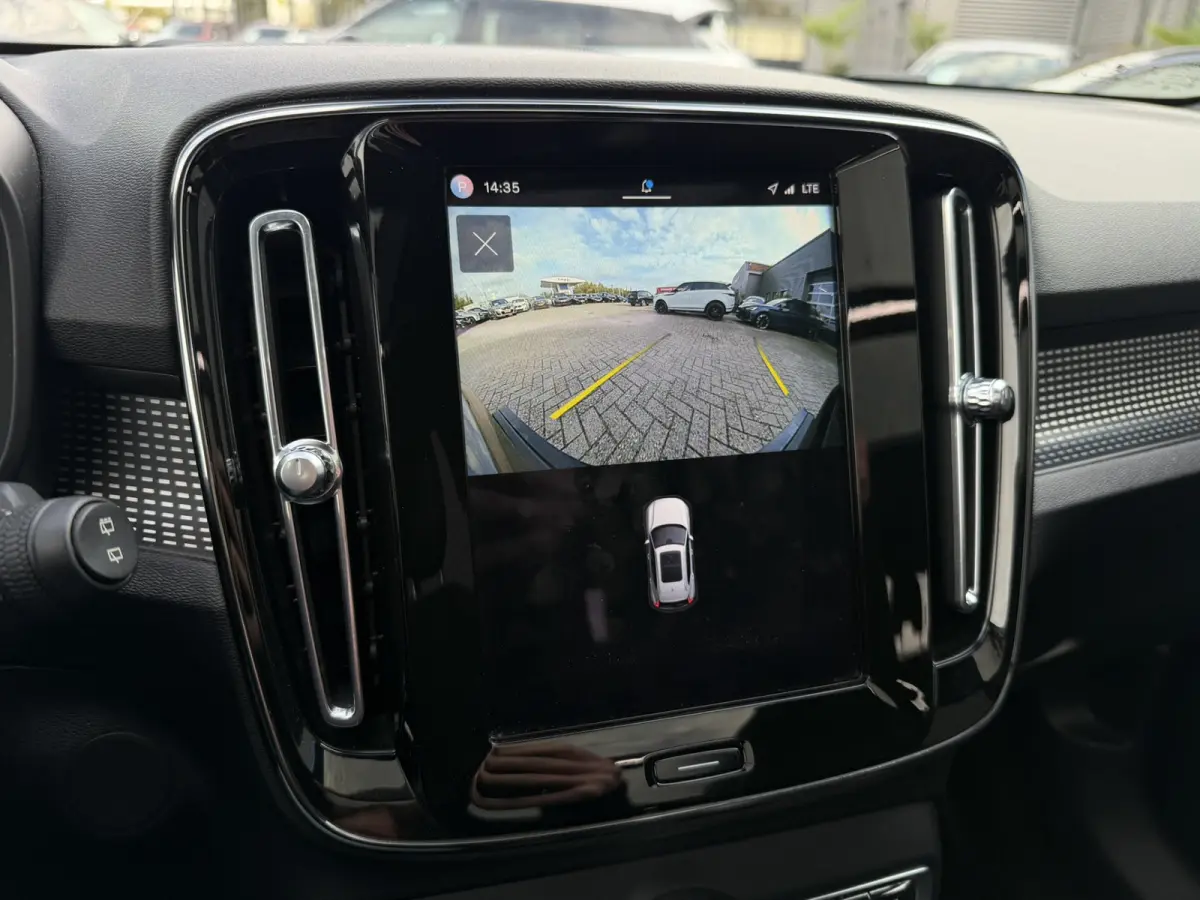 P8 AWD R-Design Panoramadak Trekhaak 20 inch Carplay Harman-Kardon Keyless Entry