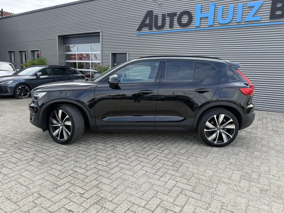 P8 AWD R-Design Panoramadak Trekhaak 20 inch Carplay Harman-Kardon Keyless Entry