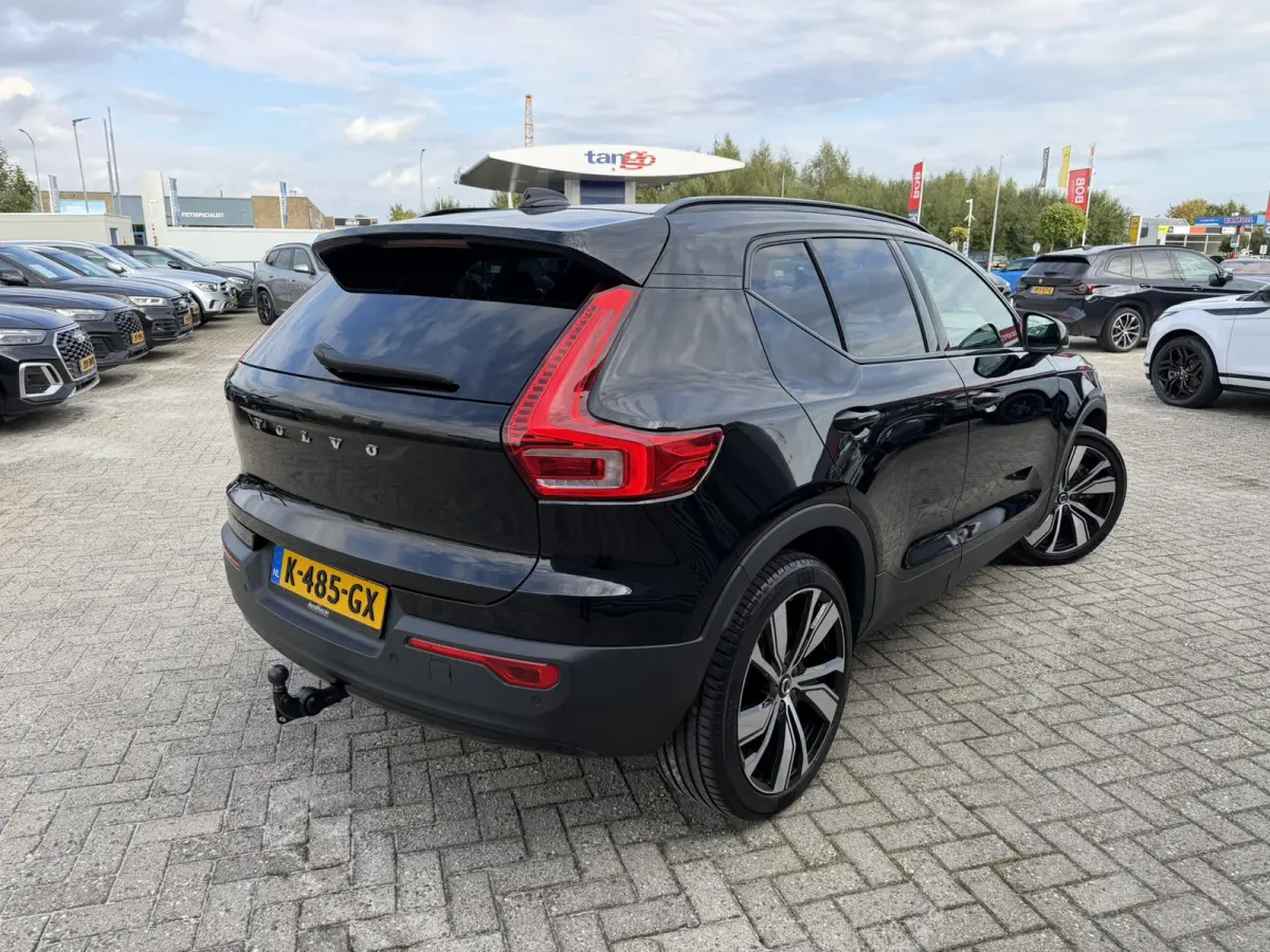 P8 AWD R-Design Panoramadak Trekhaak 20 inch Carplay Harman-Kardon Keyless Entry