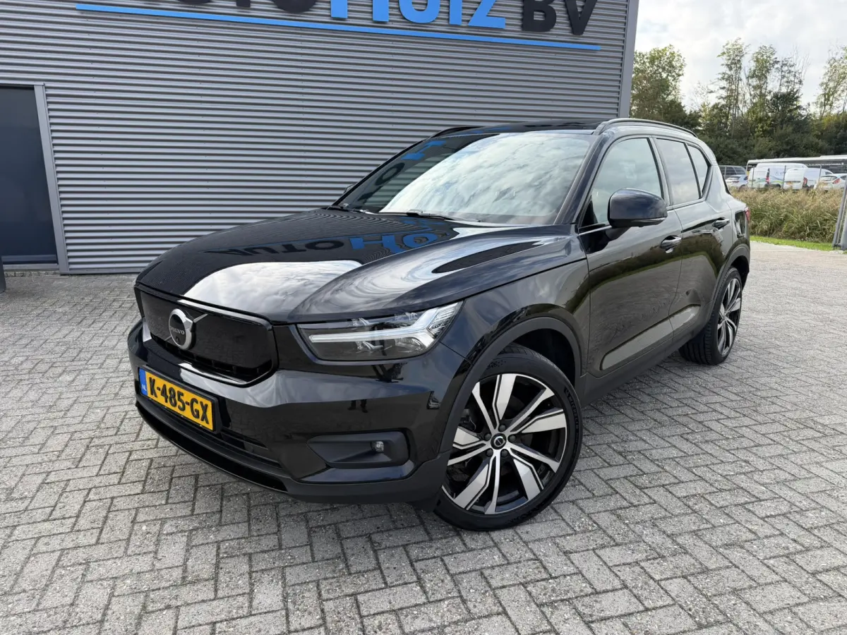 P8 AWD R-Design Panoramadak Trekhaak 20 inch Carplay Harman-Kardon Keyless Entry