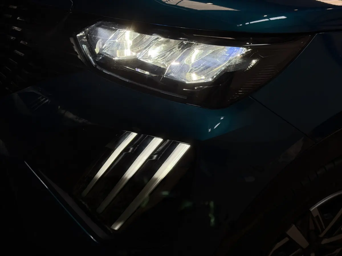 1.2 Hybrid 136 Style|Automaat|Cruise Control|Carplay|Climate Control