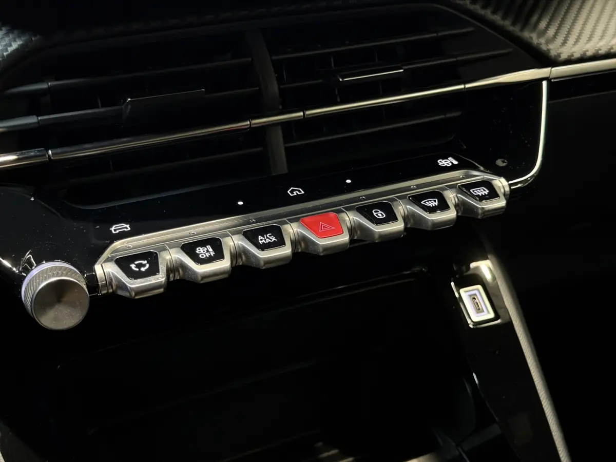 1.2 Hybrid 136 Style|Automaat|Cruise Control|Carplay|Climate Control