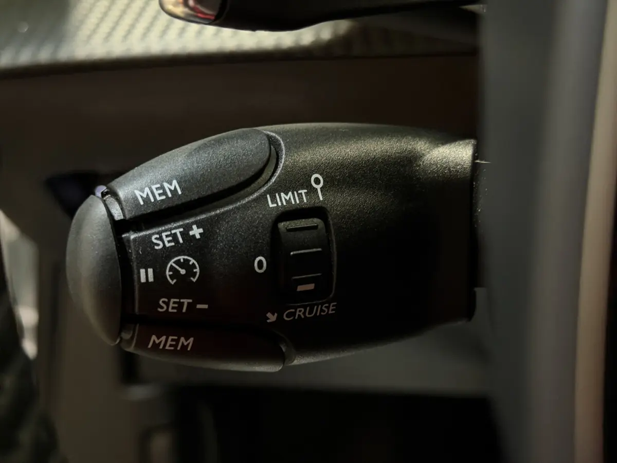 1.2 Hybrid 136 Style|Automaat|Cruise Control|Carplay|Climate Control