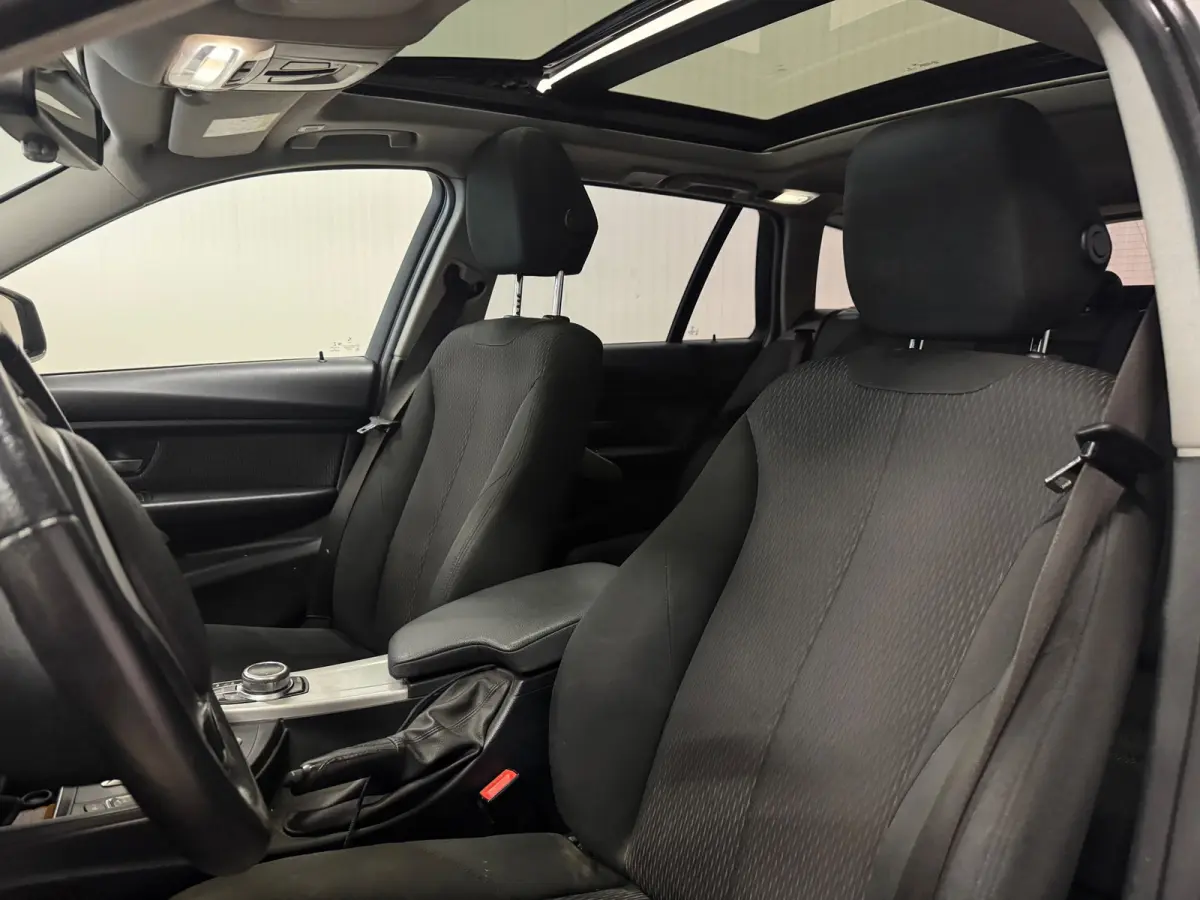 318i Luxury | SCHUIF/KANTEL | SHADOW LINE | XENON | STOELVERWAMING