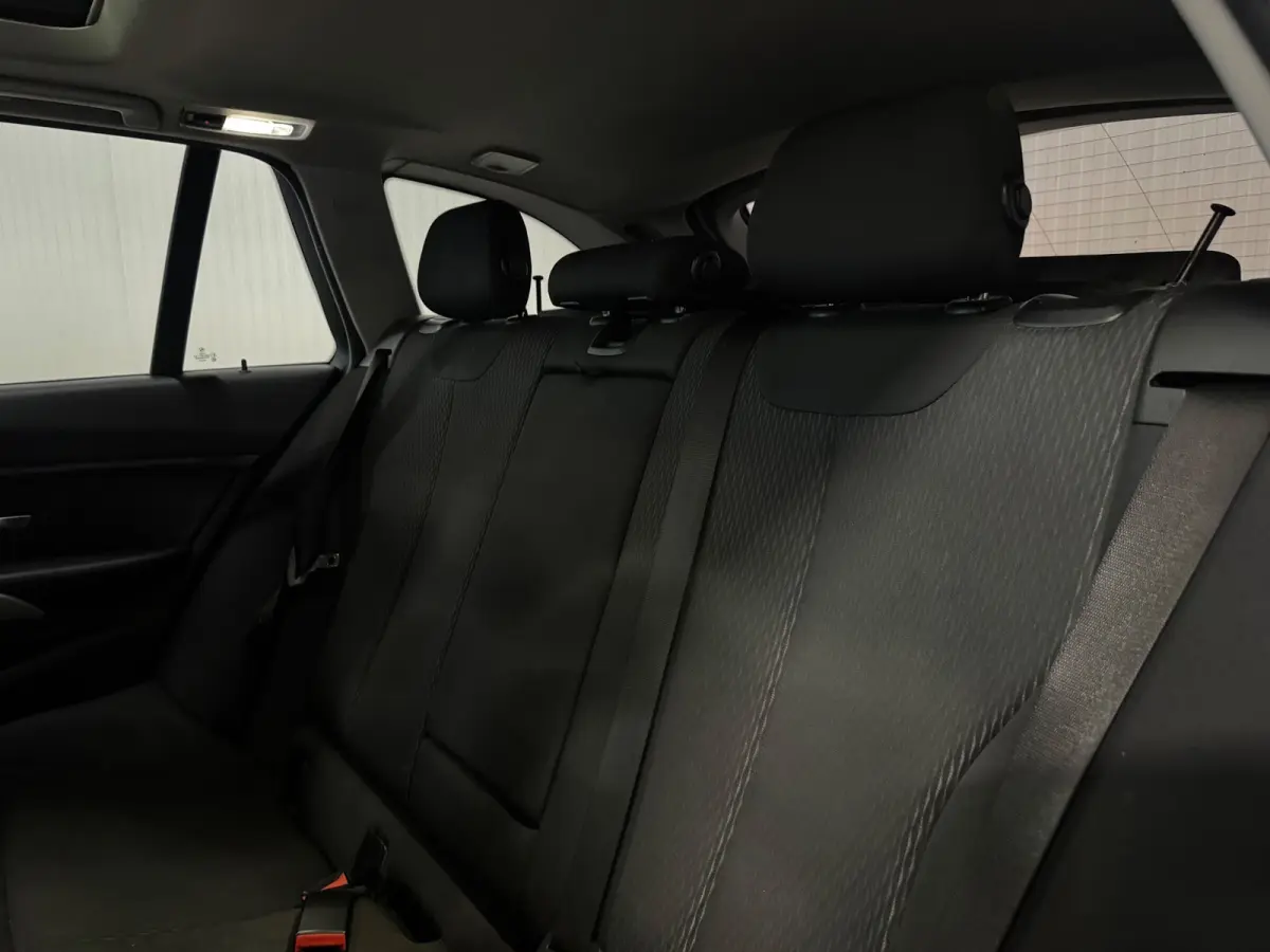 318i Luxury | SCHUIF/KANTEL | SHADOW LINE | XENON | STOELVERWAMING