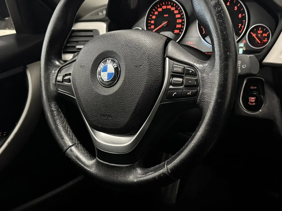 318i Luxury | SCHUIF/KANTEL | SHADOW LINE | XENON | STOELVERWAMING