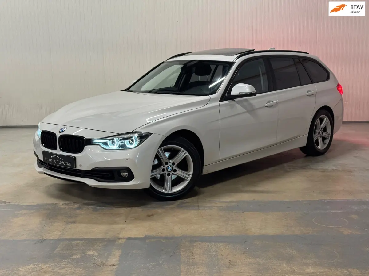 318i Luxury | SCHUIF/KANTEL | SHADOW LINE | XENON | STOELVERWAMING