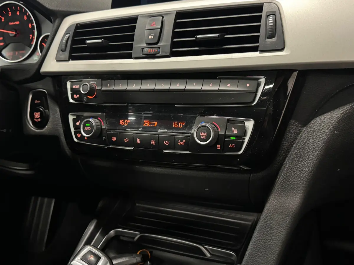 318i Luxury | SCHUIF/KANTEL | SHADOW LINE | XENON | STOELVERWAMING