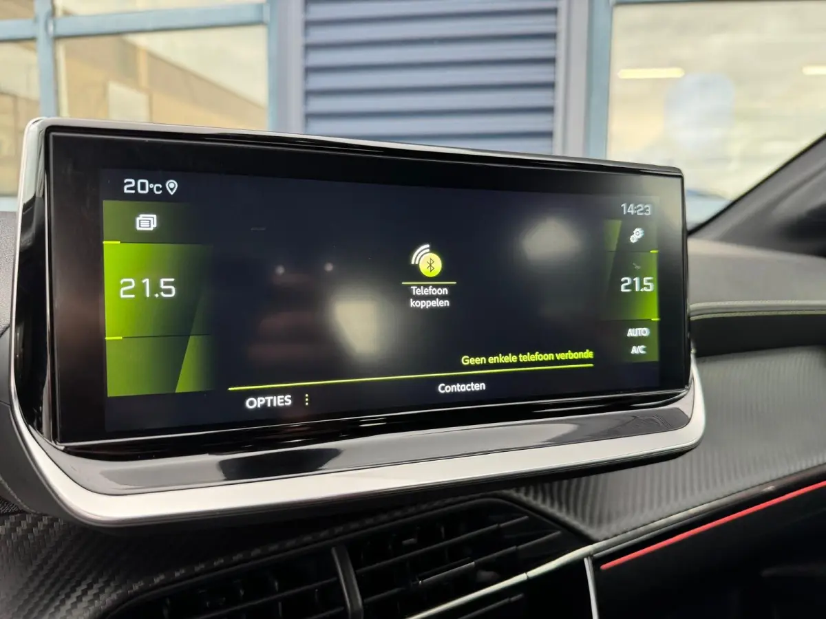 1.2 PureTech GT Pack | CAMERA | NAVI | APPLE CARPLAY/ANDROID AUTO | 17'' LM VELGEN | LED | KEYLESS |