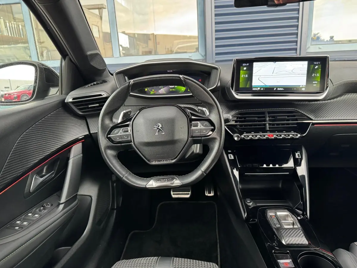 1.2 PureTech GT Pack | CAMERA | NAVI | APPLE CARPLAY/ANDROID AUTO | 17'' LM VELGEN | LED | KEYLESS |