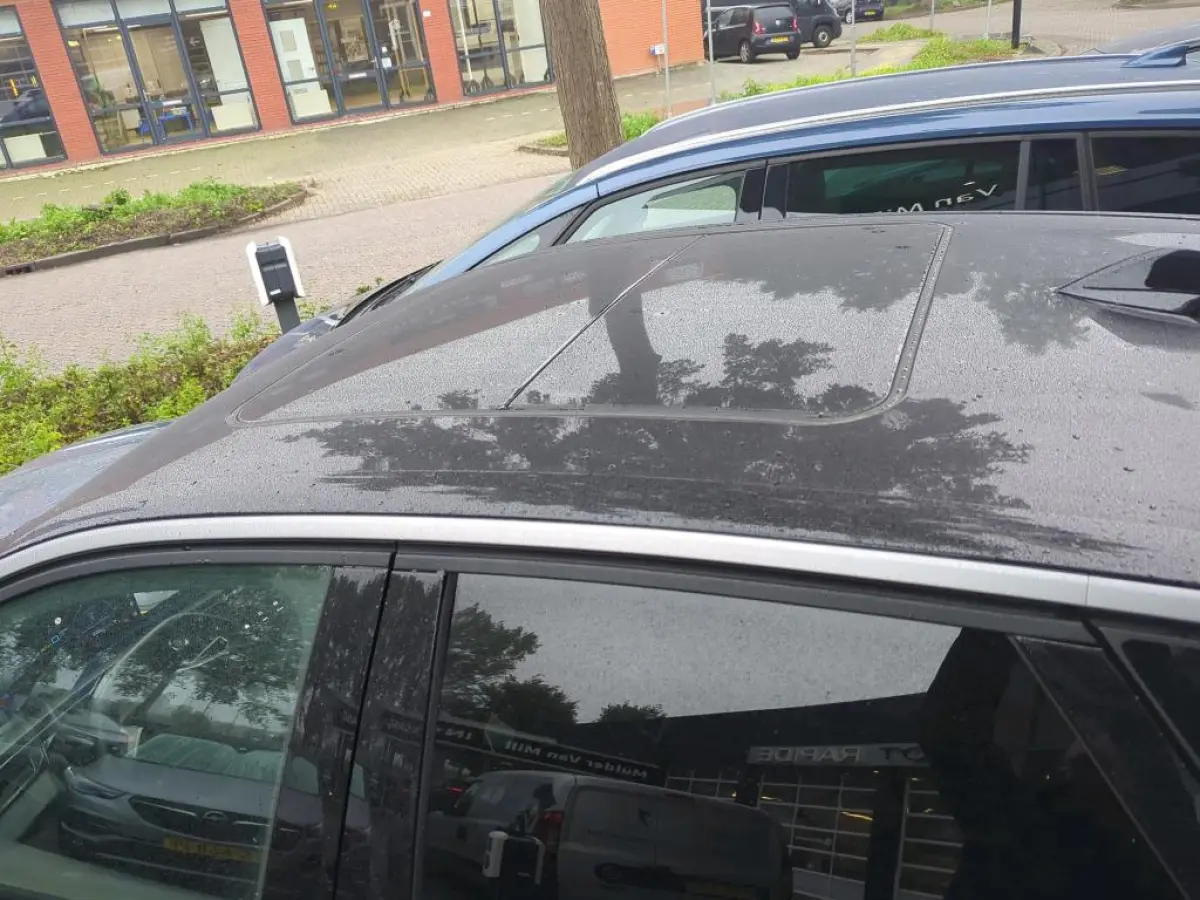 1.6 plug-in Hybrid 195pk GT | Panorama/schuifdak | Luxe stoelen | Massage | Focal | Stoelverwarming | NL auto | 9.500km |