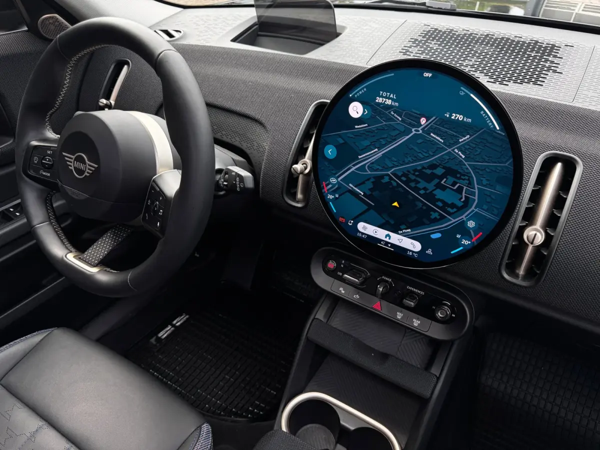 E Favoured XL 66.5 kWh | 97% SOH | Pano | 360 Camera | Harman / Kardon | HUD | Elek. Achterklep