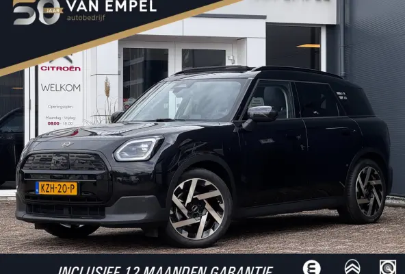 E Favoured XL 66.5 kWh | 97% SOH | Pano | 360 Camera | Harman / Kardon | HUD | Elek. Achterklep