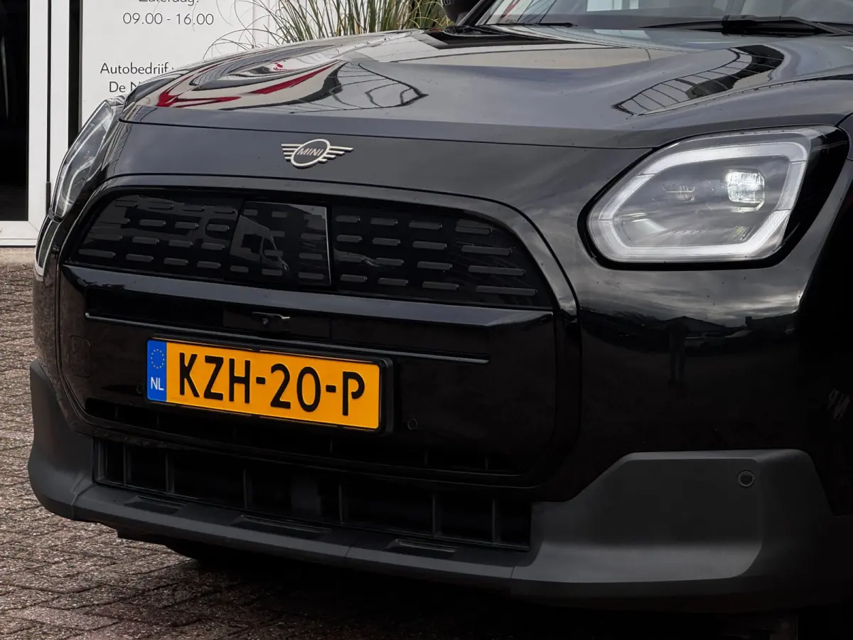 E Favoured XL 66.5 kWh | 97% SOH | Pano | 360 Camera | Harman / Kardon | HUD | Elek. Achterklep