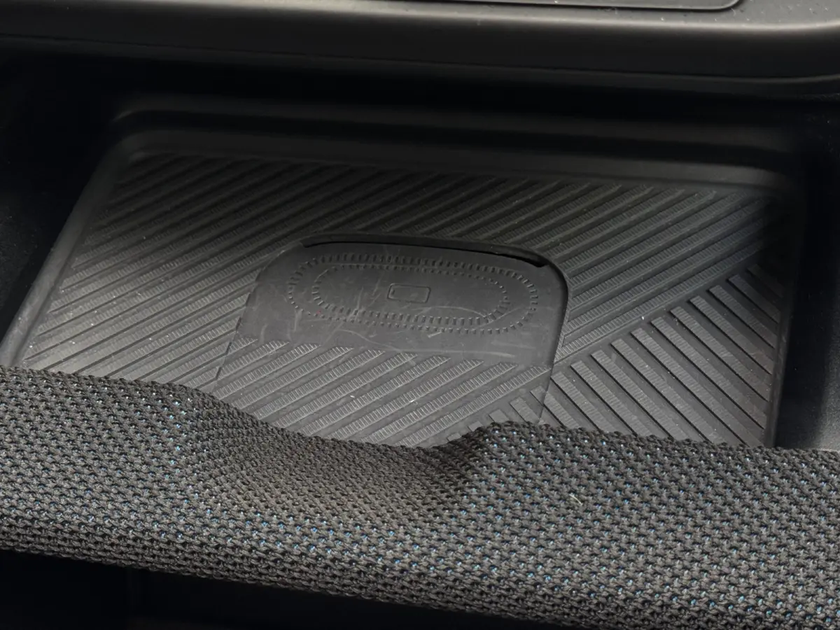 E Favoured XL 66.5 kWh | 97% SOH | Pano | 360 Camera | Harman / Kardon | HUD | Elek. Achterklep