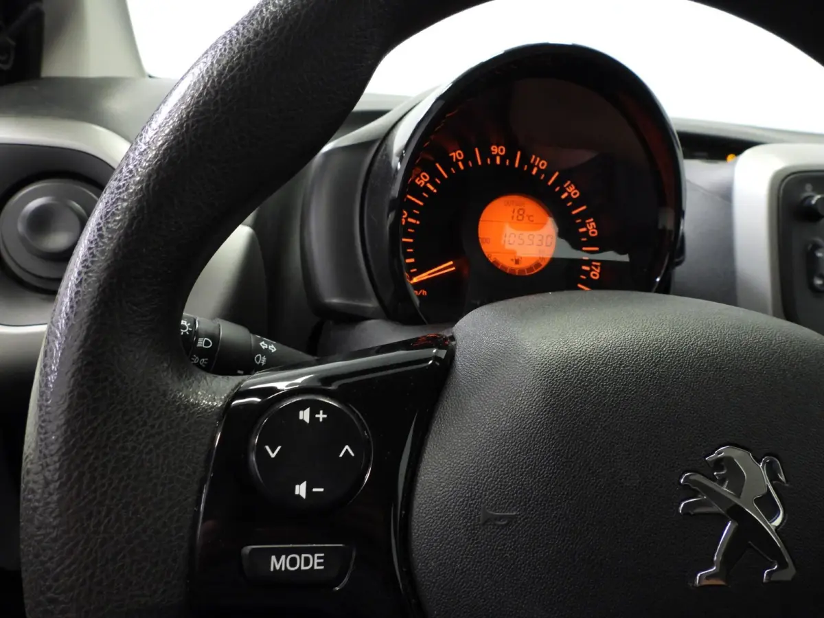 1.0 e-VTi Active Premium AIRCO/BLUETOOTH!