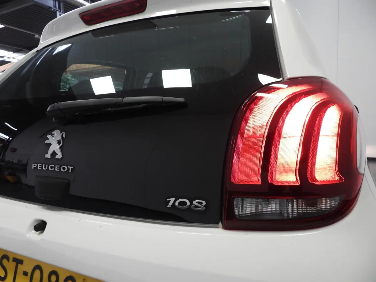 1.0 e-VTi Active Premium AIRCO/BLUETOOTH!