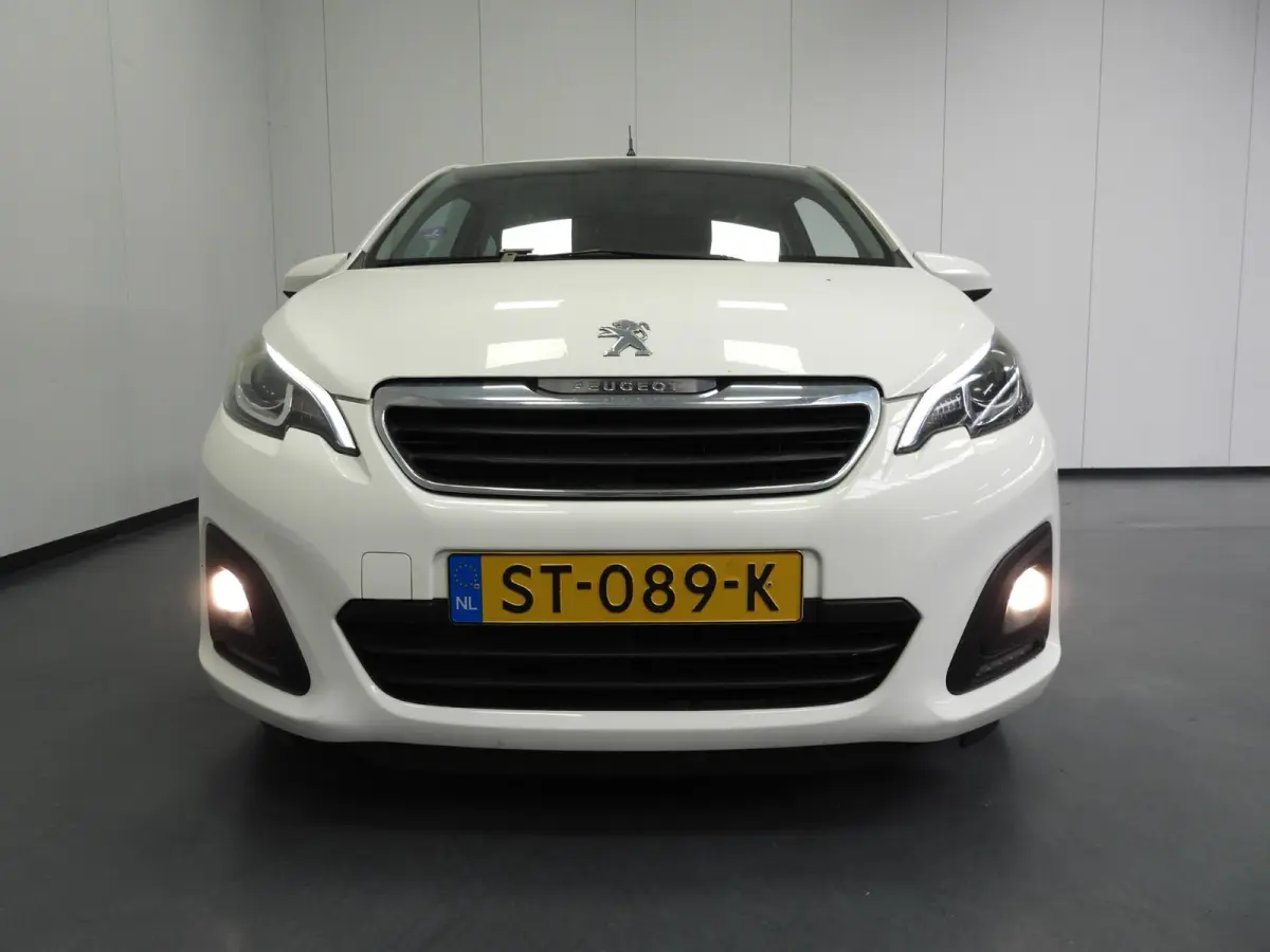1.0 e-VTi Active Premium AIRCO/BLUETOOTH!