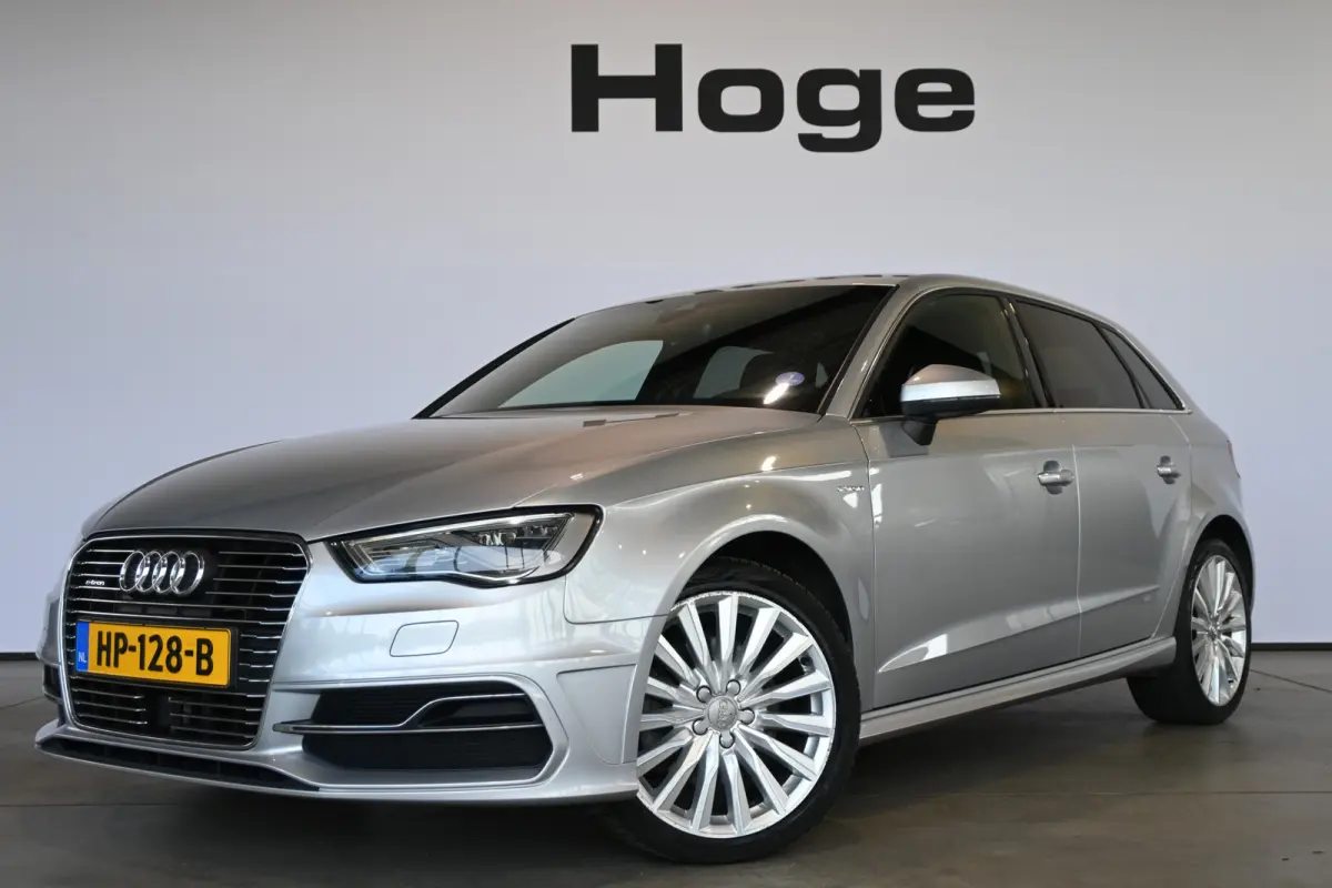 1.4 e-tron PHEV S-line Clima Cruise control Lane assist Xenon LED Licht metaal PDC Inruil mogelijk