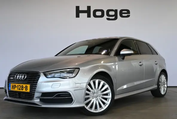 1.4 e-tron PHEV S-line Clima Cruise control Lane assist Xenon LED Licht metaal PDC Inruil mogelijk