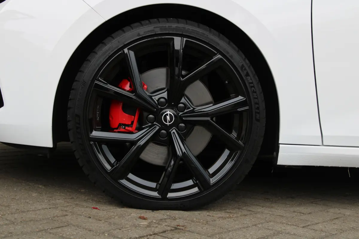 2023 1.6 Plug-in hybrid GSE | Afneembare trekhaak | Matrix LED | Memory-seat | Adaptieve cruise control | 360 |