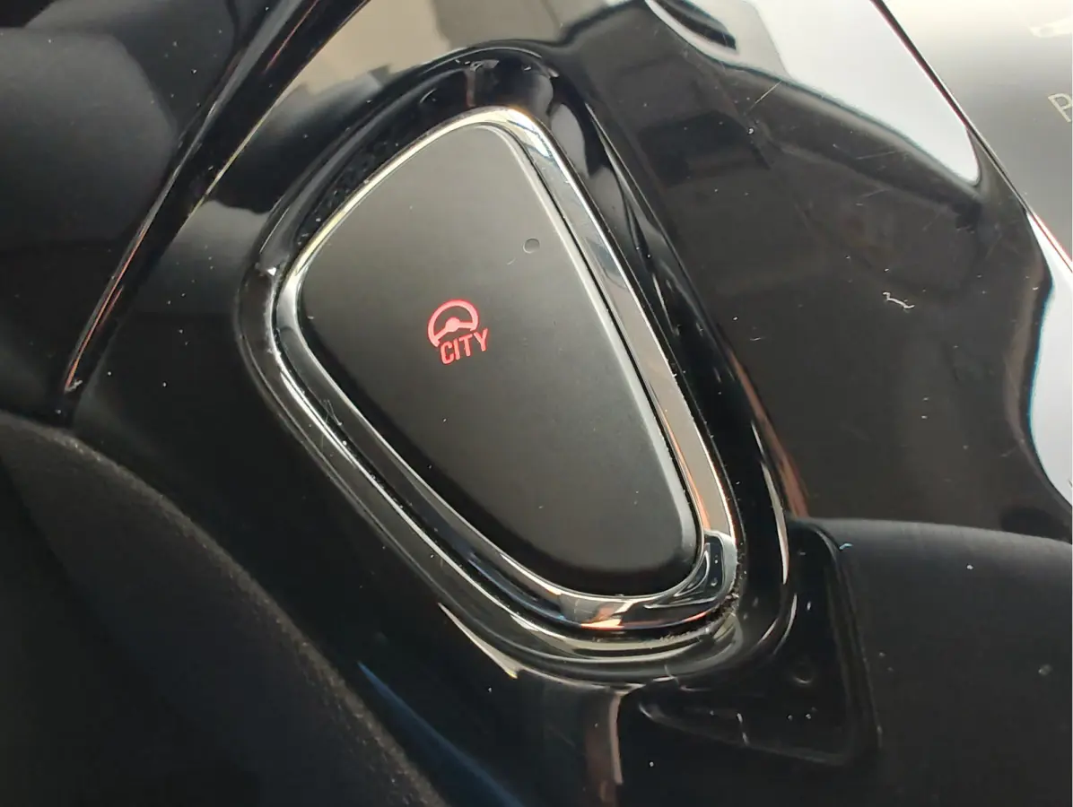 1.4 ONLINE EDITION Carplay/Android | Cruise | City Steering | Airco