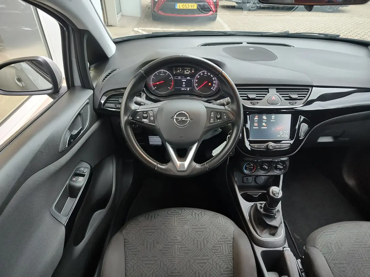 1.4 ONLINE EDITION Carplay/Android | Cruise | City Steering | Airco