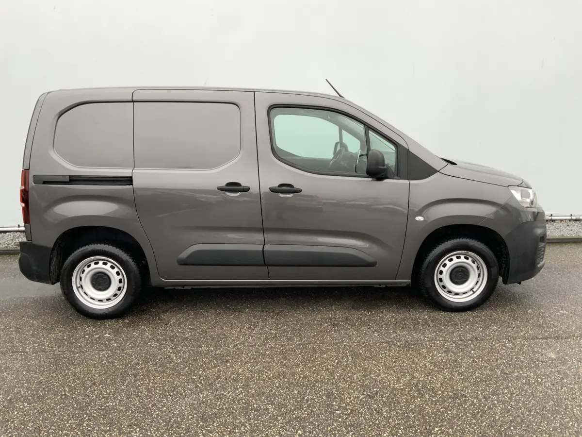 1.5 BlueHDI Club MARGE geen BTW !! Airco Cruise Trekhaak 1230 kg Euro 6