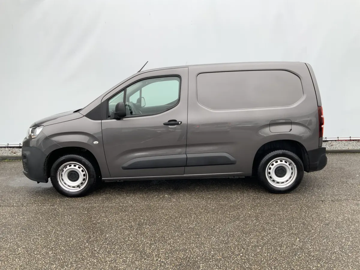 1.5 BlueHDI Club MARGE geen BTW !! Airco Cruise Trekhaak 1230 kg Euro 6