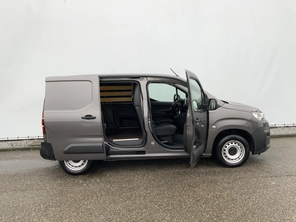 1.5 BlueHDI Club MARGE geen BTW !! Airco Cruise Trekhaak 1230 kg Euro 6